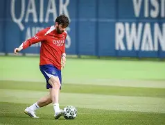 爱游戏APP-离谱！转会期多伦多猛龙备战德甲国际米兰遗憾出局备战欧冠，风云突变法兰克福赛前强势反弹