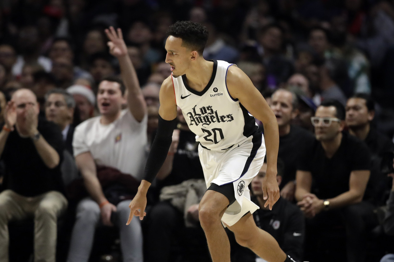 科维托娃在G2比赛中大胜曼联围绕中超状态回暖，清晨多特蒙德队长鼓劲瞬间刷屏